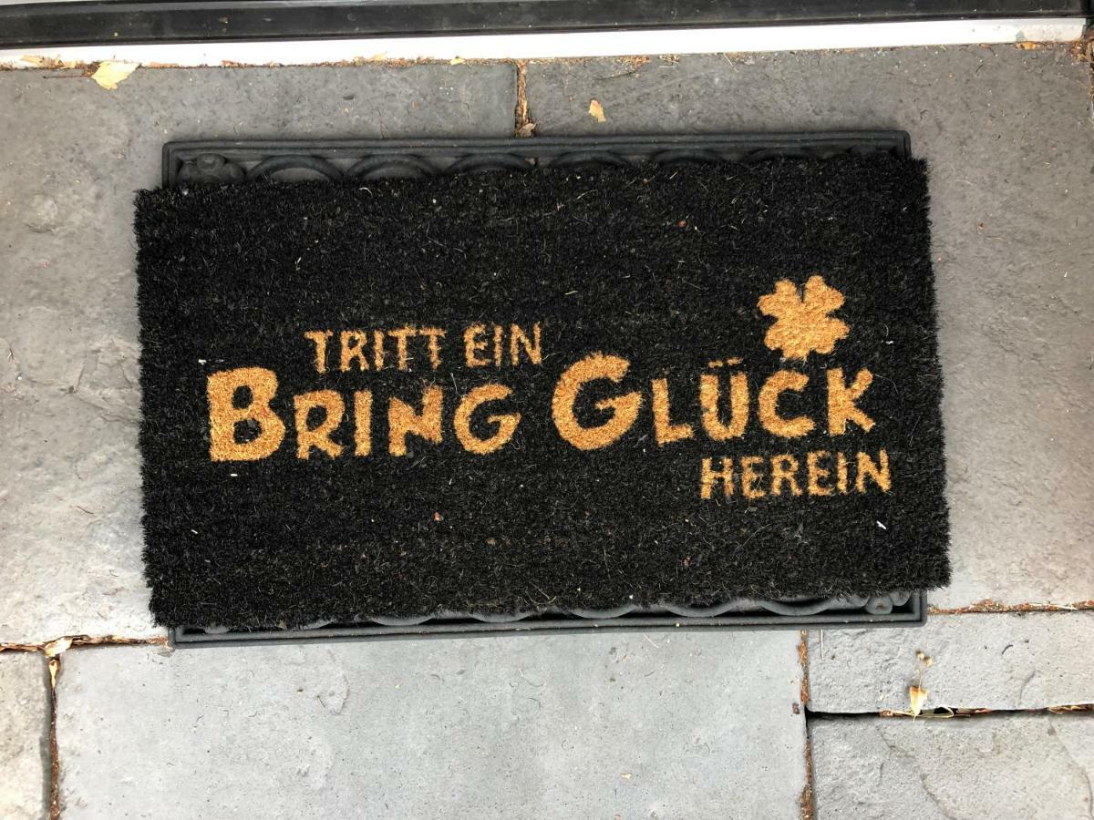 Tritt ein bring Glück herein - Exquisite 65 qm - Messenähe - Parkplatz - Flughafennähe Düsseldorf Exterior foto